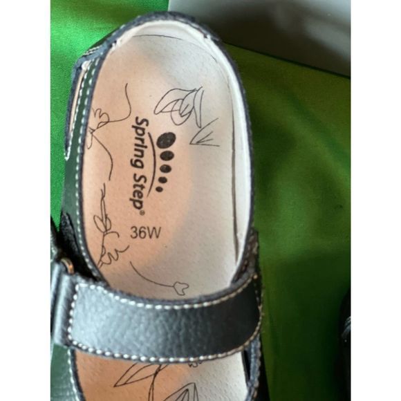 Spring step streetwise Black leather Mary Jane shoes size 6 W - Picture 2 of 5